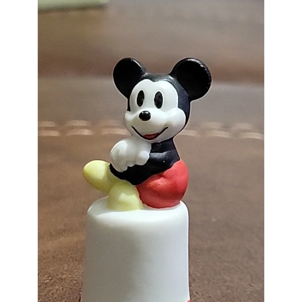 Vtg Mickey Mouse Thimble Porcelain Hand Painted Disney Schmid 2